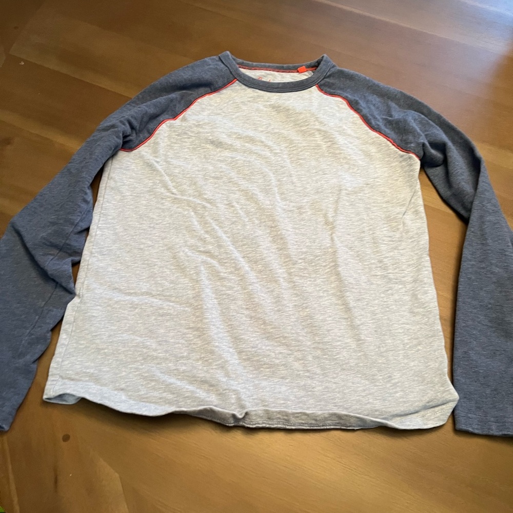 Boys long sleeve Boden Tshirt